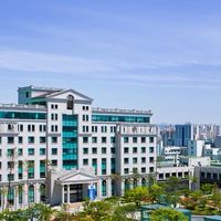 ! โรงเรียนมนต์ตา !