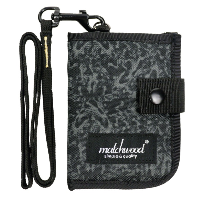 Matchwood Element 多功能零錢包 MORO迷彩款Matchwood輕便機能小包款系列，本次包款融合零錢包、卡片夾、頸掛包、鑰匙包及證件套的功能，並重新開發設計，針對通勤族各式的票卡、零