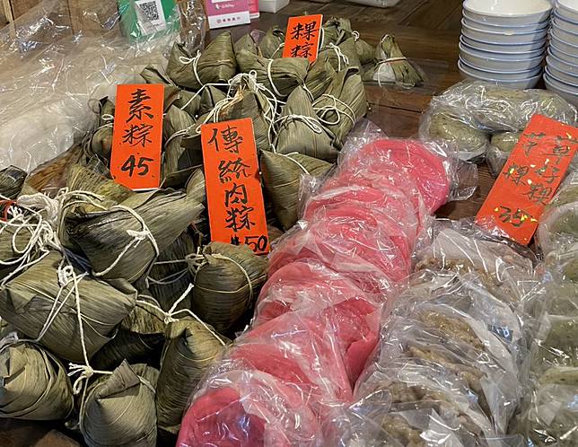 豐原第一市場登喜味客家米食。（記者陳金龍攝）