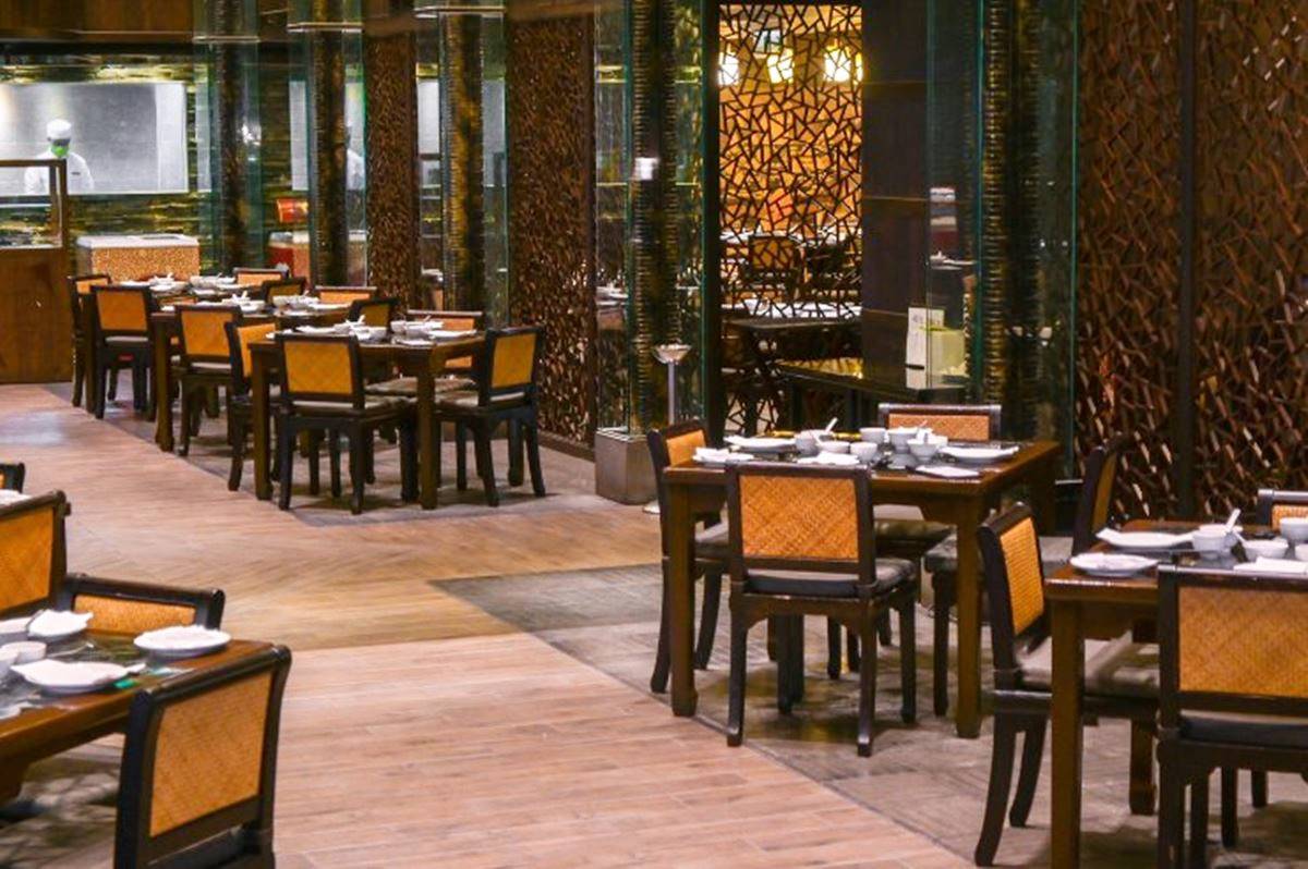 港點控必收！全台最強６港點吃到飽：百道菜任選、火焰烤雞秀、對身分證優惠