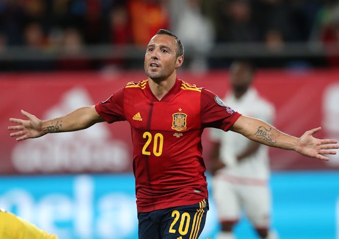 サンティ カソルラは 選手生命絶望の危機 からなぜ復活できたのか インタビュー