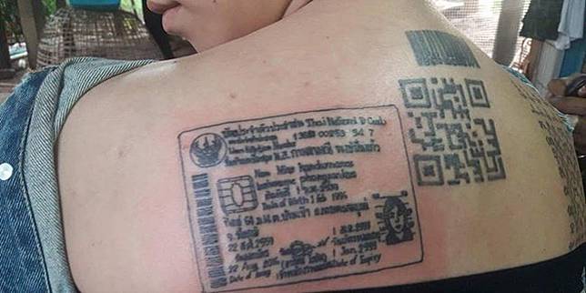 Wanita Ini Buat Tato KTP & Barcode di Punggung, Tujuannya...