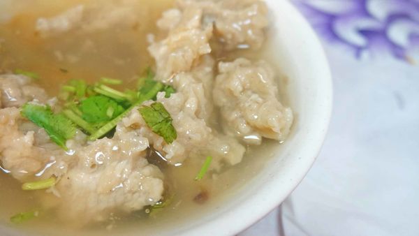 【台北美食】皇鼎油飯-隱身在市場裡美味油飯