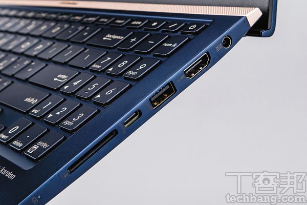 Asus ZenBook 15－ 最小的15吋輕薄筆電