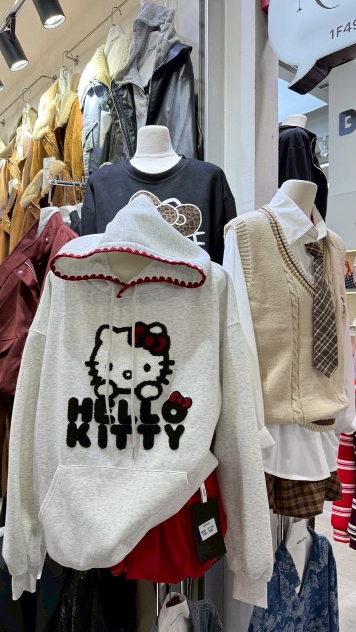 LUNE`เสื้อผ้าแฟชั่น