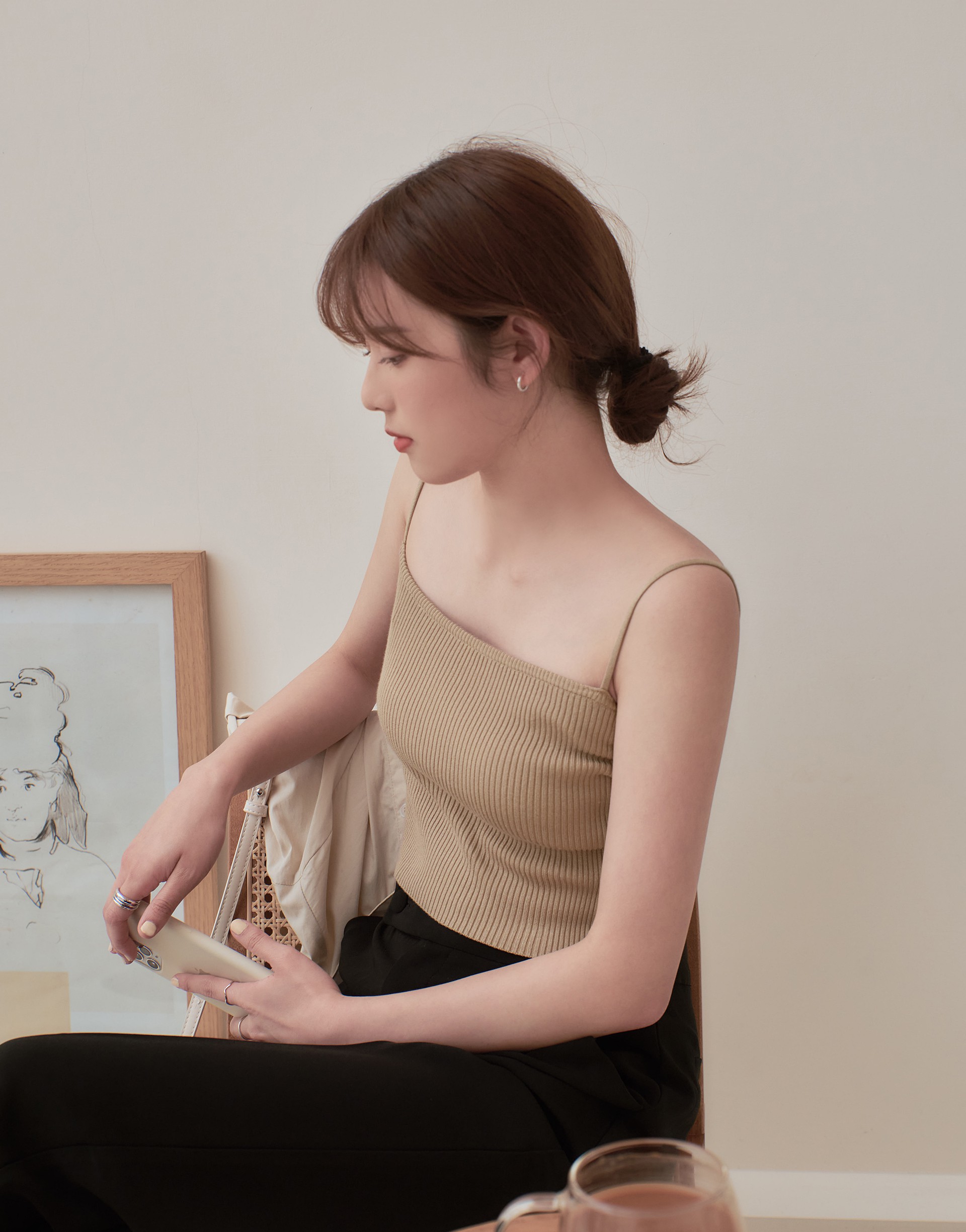 百搭顯瘦針織細肩上衣-PAZZO