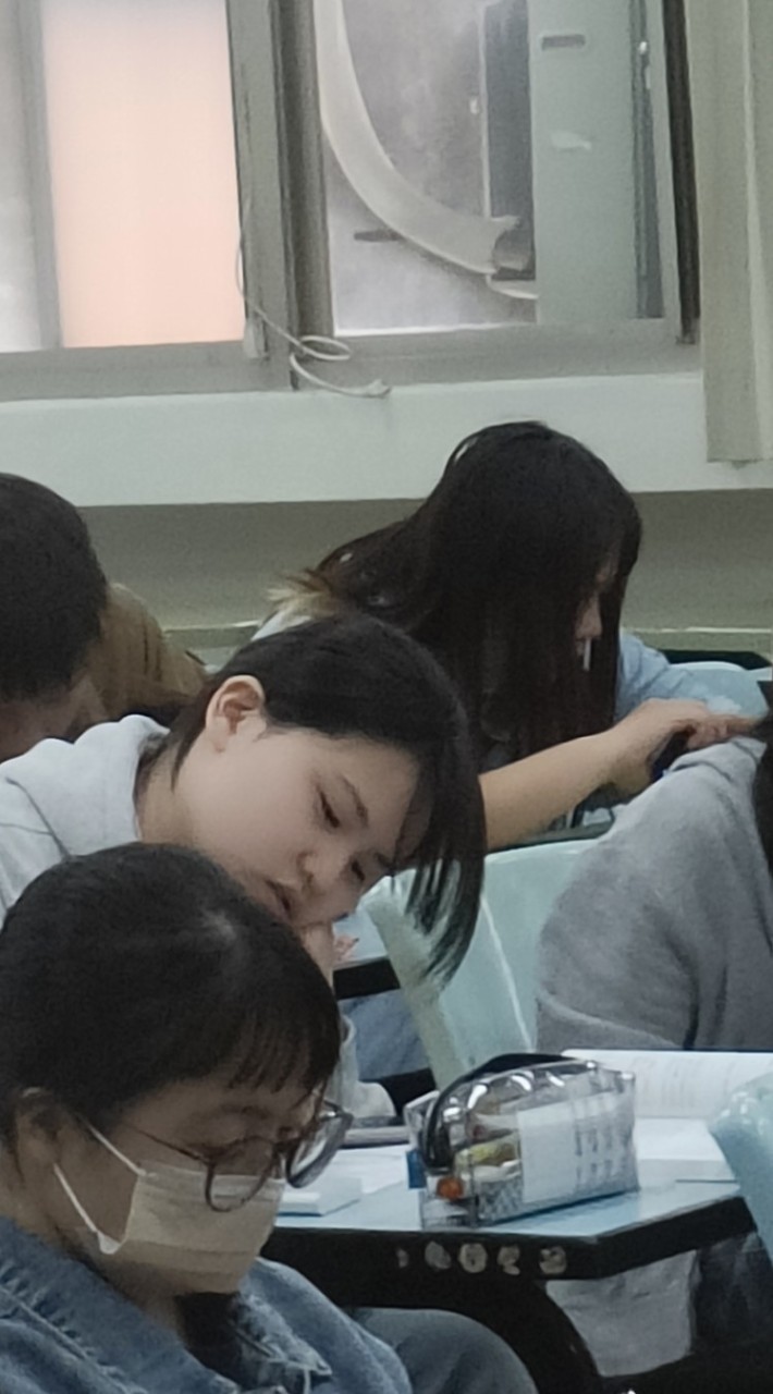 恭喜VVVIP滿20歲了！生日快樂~