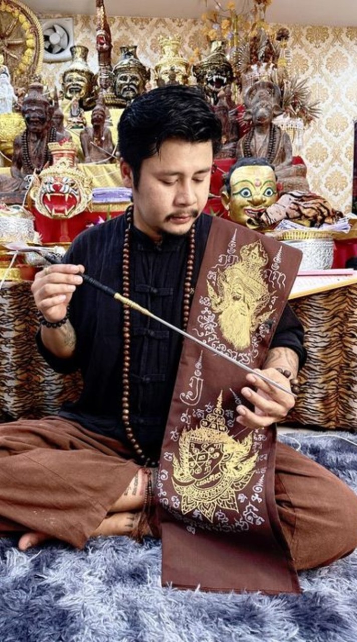 Sakyant Amulet Tattoos สักยันต์ไทย