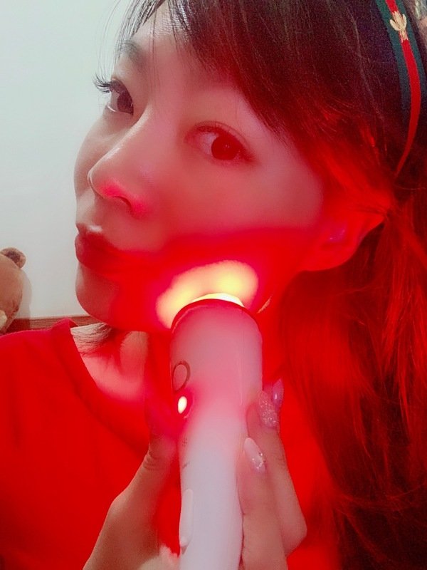 倪倪愛生活－女星網紅貴婦名媛每日肌膚居家SPA保養緊緻秘密武器-ENLight-伊德爾冰敷熱導煥采儀開箱分享