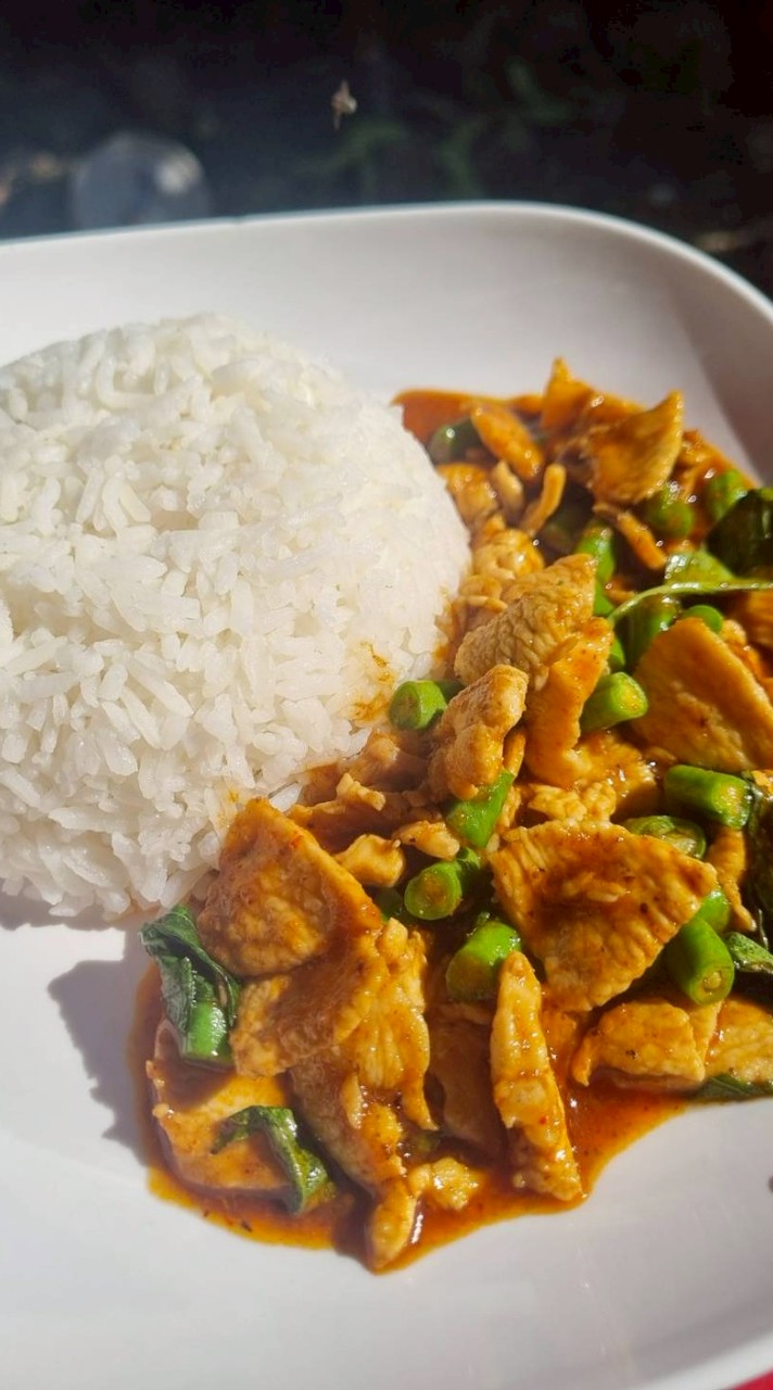 อาหารตามสั่งส่งถึงที่​ (ร้านสลิม)​
