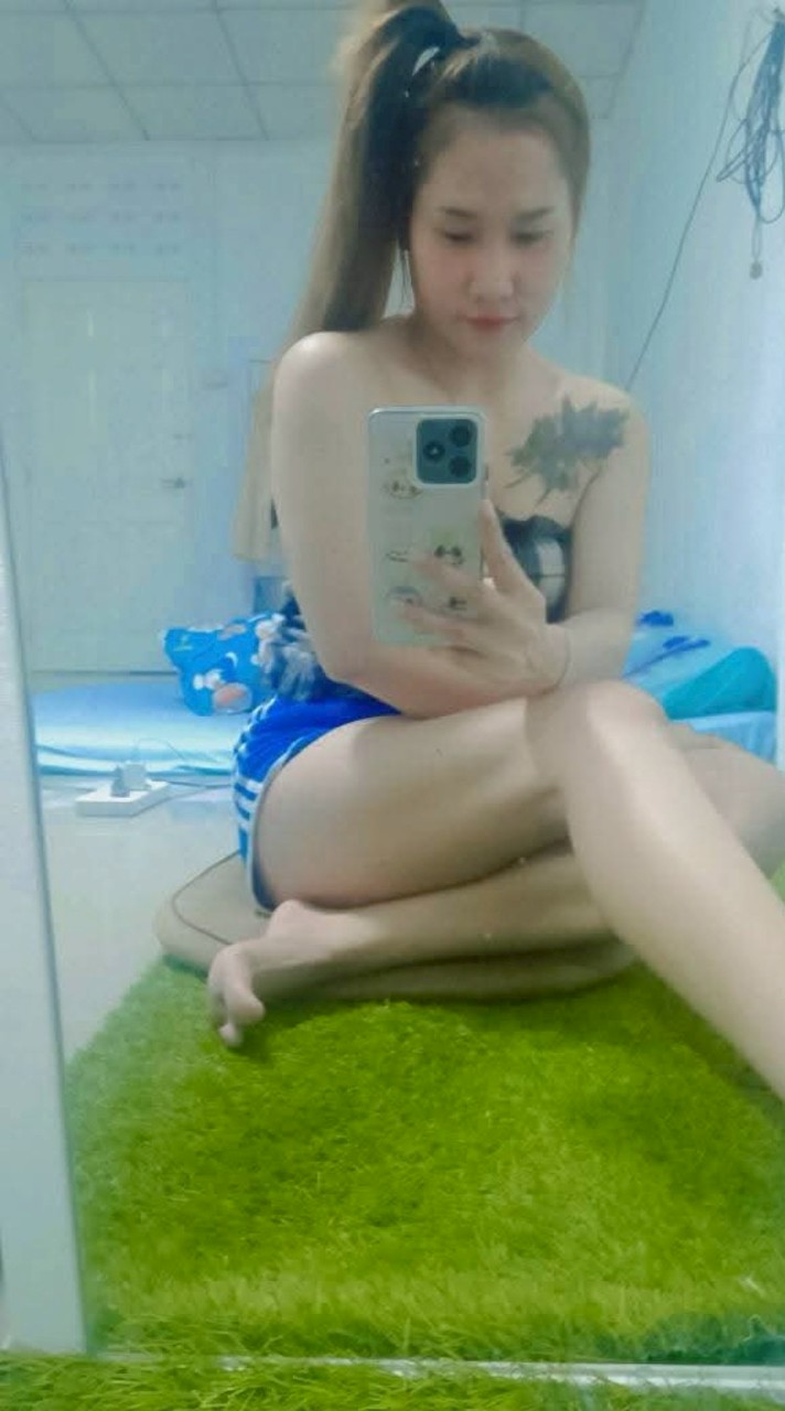 สาวลาวบ่าวไทย
