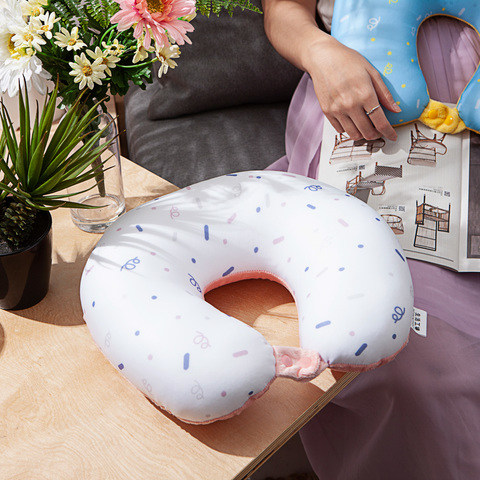 ‧微粒子填充物支撐力好‧可捲曲收納，攜帶超方便‧貼近人體工學，超舒適