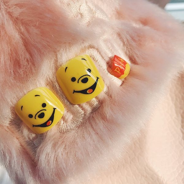 現貨~ NC884 維尼小熊 腳指甲 黃色系卡通美甲甲片假指甲片腳貼片