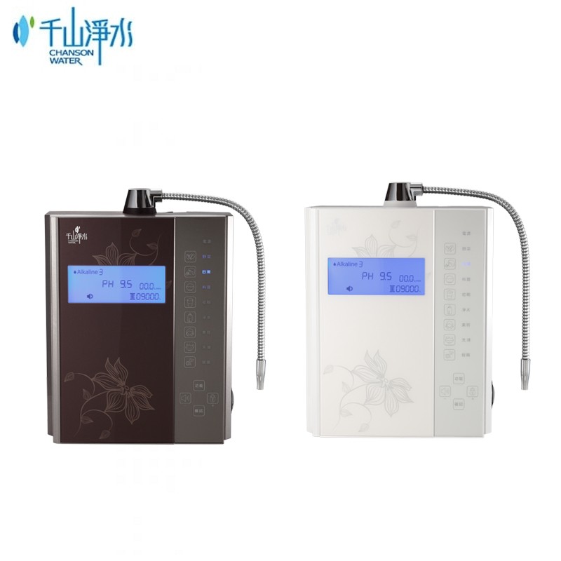 商品特色◆多國語言模式◆依家中水質設定◆八段pH值，具有強酸殺菌功能◆全觸控智慧面板，喝好水好省力◆彩色液晶大螢幕顯示◆自動清潔電解槽，效率佳◆段數鎖定功能，避免家人誤飲◆更換濾芯採安全設計，絕不漏水