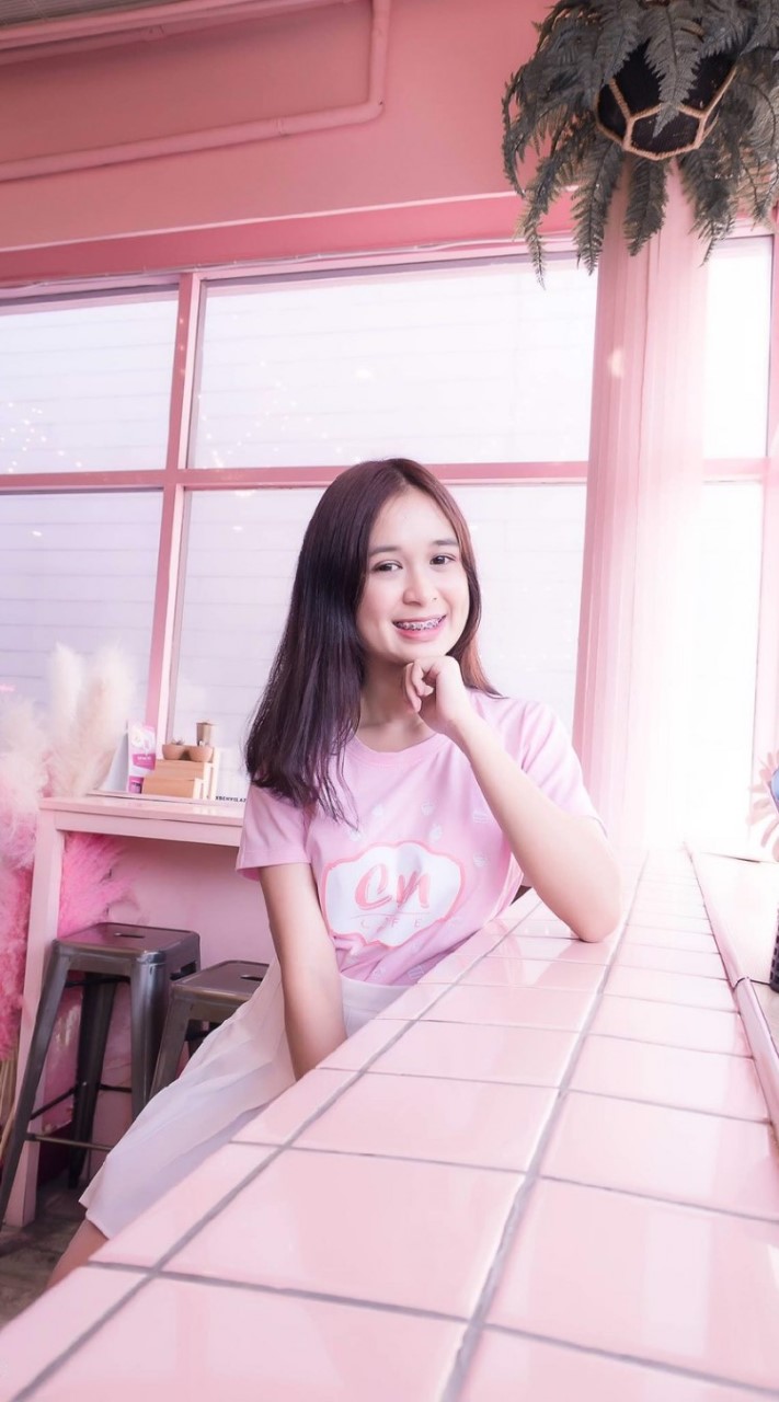 เหล่า​แซลมอน​บดของอิ่มเอม