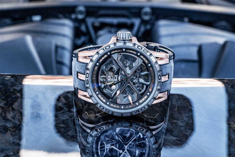 Roger Dubuis「Excalibur Huracán」系列腕錶（玫瑰金）╱2,220,000元（圖片提供╱Roger Dubuis）