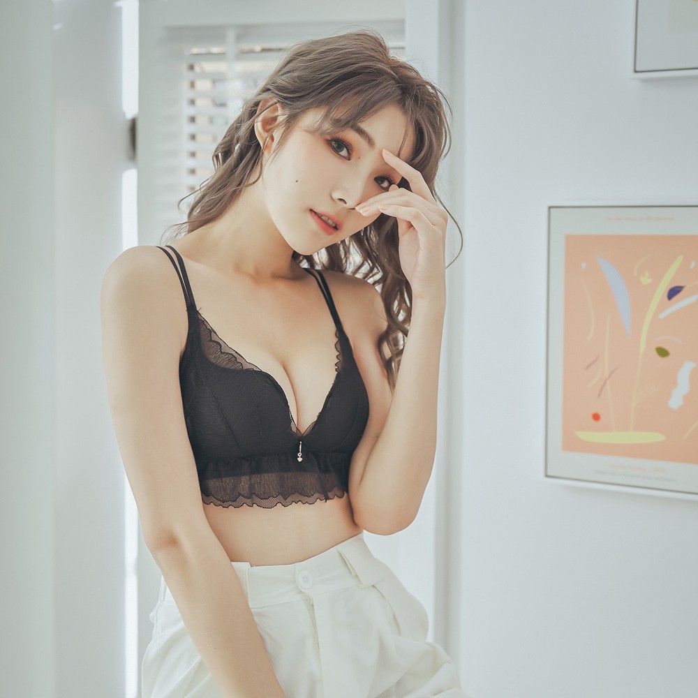 【首購免運費】祈夢精靈 蕾絲下擺無鋼圈內衣 A-C nalla