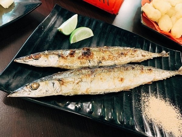 『竹南美食』(苗栗竹南星巴克旁美食、海鮮、平價快炒、燒烤、特色火鍋專賣)- 全家聚餐、宴客、聯誼、公司聚會－倪倪逛時尚-紅瓦舍x阿宗師 羊肉爐 泰國蝦直擊分享