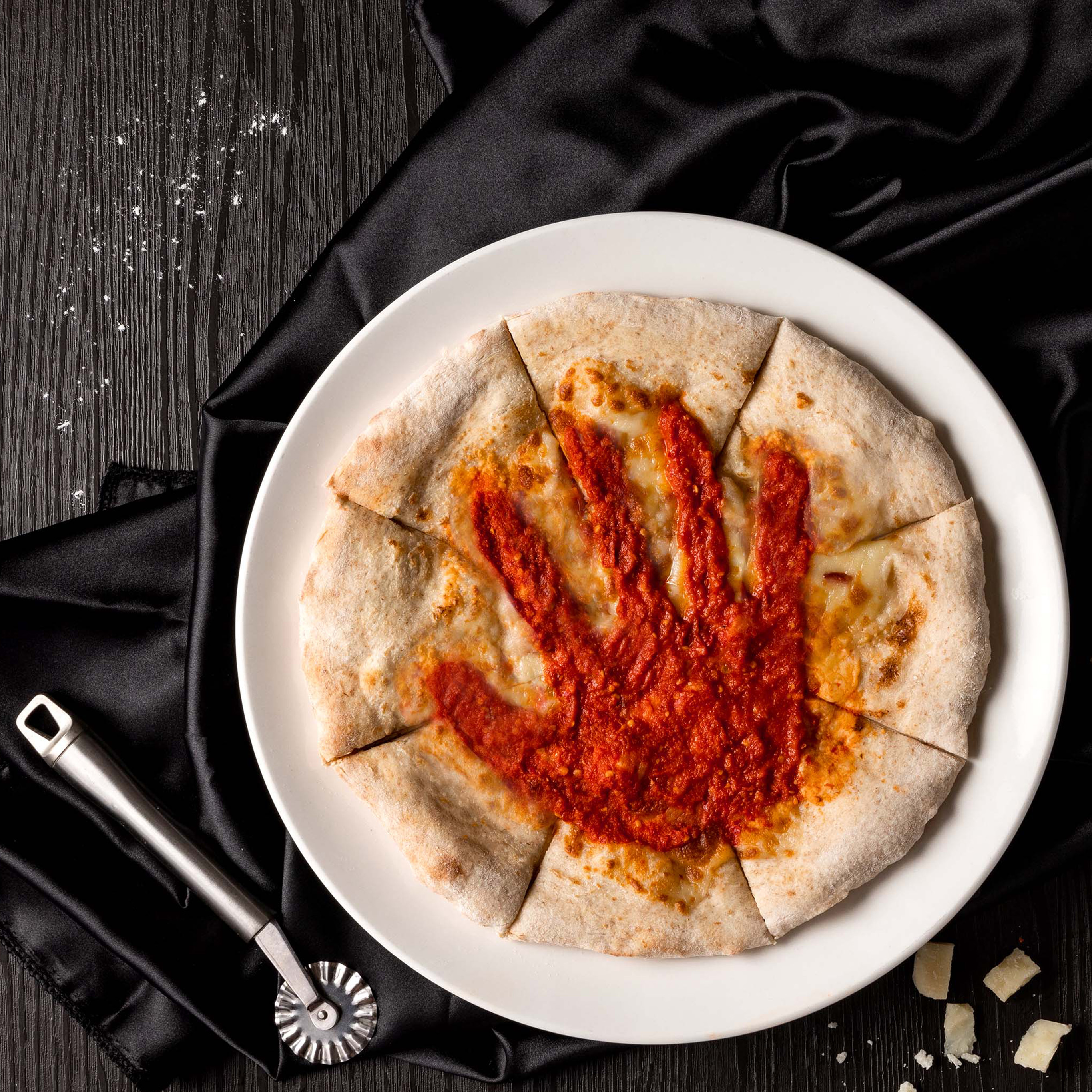 謎之血印辣紅醬披薩(圖片提供/卡布里喬莎Capricciosa Premium)