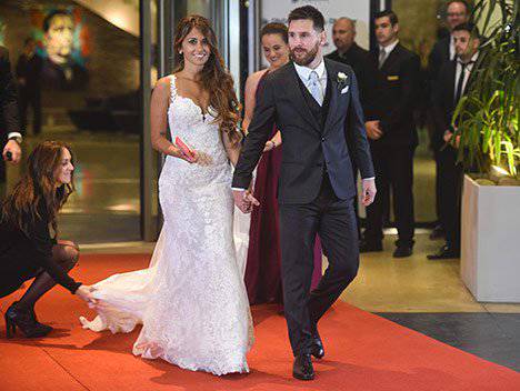 Karpet Merah dan Mewahnya Pernikahan Messi - Antonella