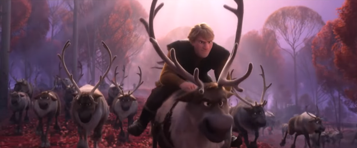 迪士尼最會賺錢公主回歸大螢幕！《冰雪奇緣2》前導預告片釋出，艾莎上演荒島求生、安娜新造型亮相