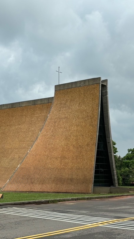 115東海大學電機系 新生社群