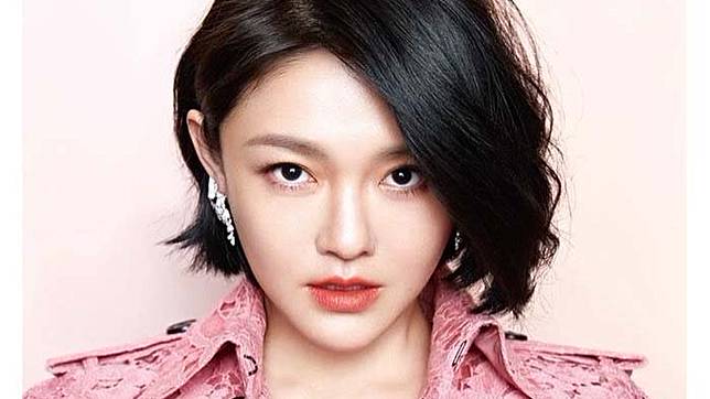 ™ Barbie Hsu Unyu-unyu di Usia 40 Tahun Gunakan Stiker Begini, 