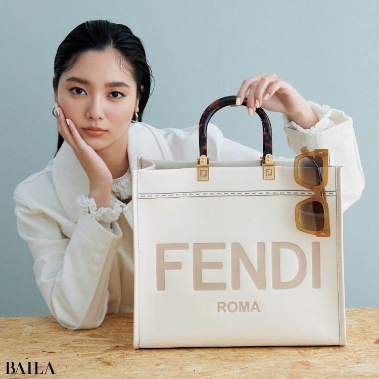 【FENDI】トートバッグ フェンディ】ロゴが効いたトートバッグ＆ミニ財布の最新を