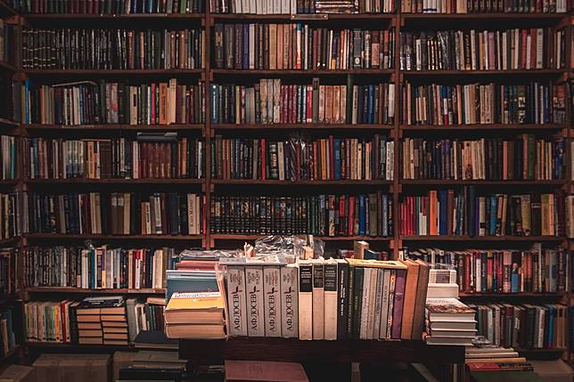 Books 10 Buku Yang Wajib Kamu Baca Sekali Seumur Hidup Line Today Line Today