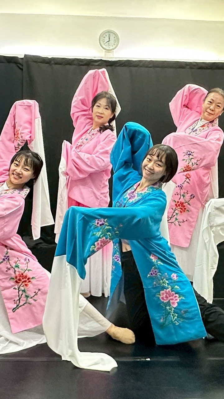 #週一19:00戲曲舞蹈{難卻}(水袖)社群-思穎老師