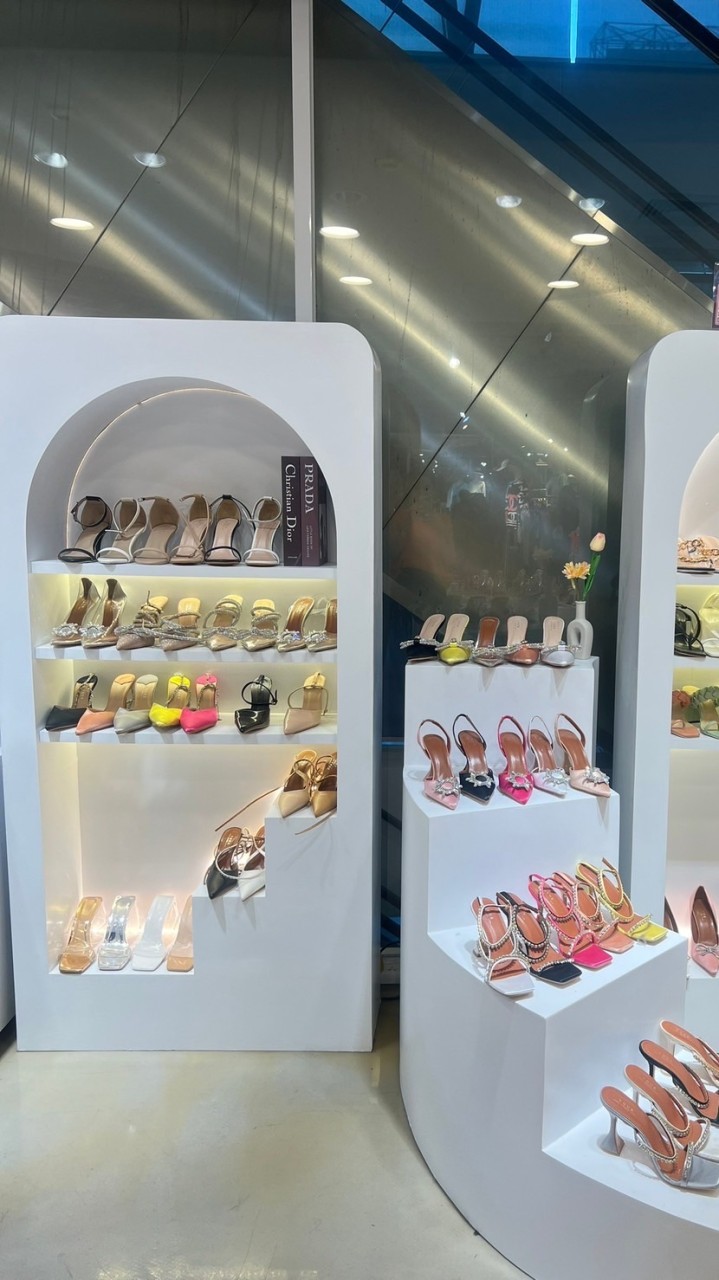 Yourshoes X หน้าร้าน December