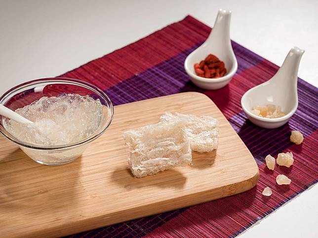 美女中醫師公開凍齡祕密 燕窩「這樣吃」逆齡重生效果翻倍 6