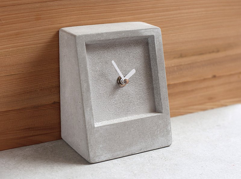 方形斜面水泥桌鐘