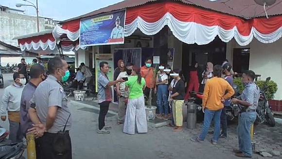 Ibu Rumah Tangga di  Medan  Seret Pria  yang Akan Bawa 5 