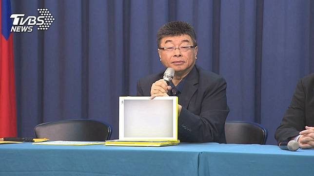被列為新黨不分區第一名的邱毅，這次無緣進軍國會。(圖／TVBS)