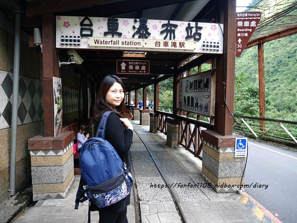 【SOLIS】ONES小尺寸前袋款電腦後背包 #環保材質 #綠色智慧紡織風 #防撥水後背包 #筆電背包 (15).JPG