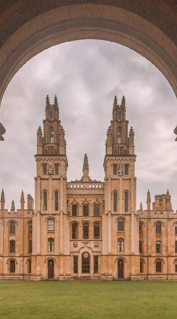 มหาลัย📚🏢(สำหรับบอท)のオープンチャット