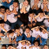 โรงเรียนทาง สาระสาสน์