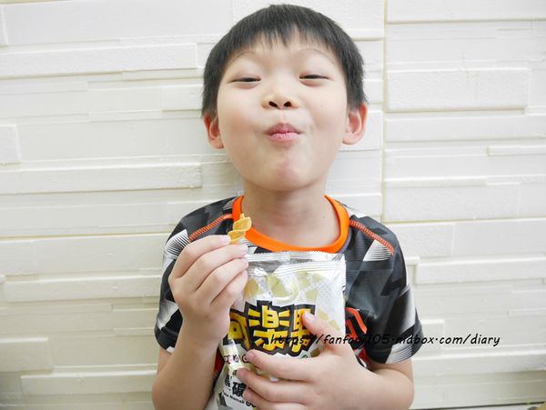 快到全聯買【可樂果喜馬拉雅山黑礦鹽口味】來自喜馬拉雅山的黑礦鹽 清爽又酥脆 (9).JPG