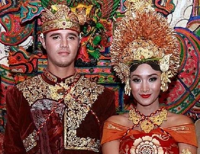 Membahas Profil Auxilia Paramitha Agama Terupdate