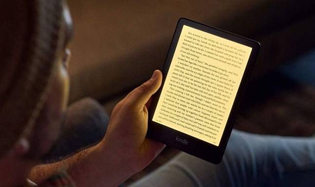 亞馬遜發布Kindle Paperwhite 2021款，增大螢幕、支援USB-C並有加強版