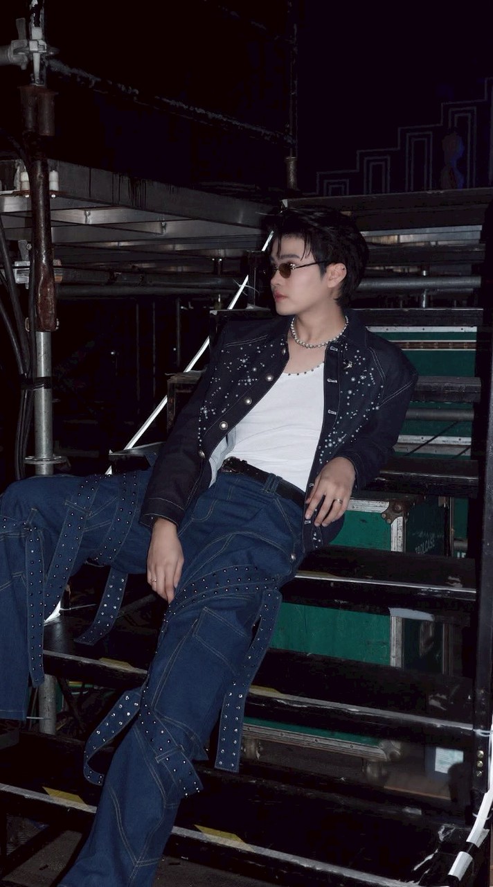 หมู่ศิลปินสำหรับนักร้องเท่านั้น