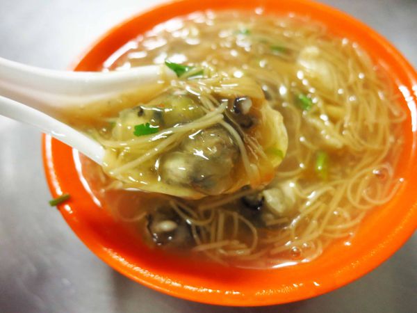 【中和美食】宜安麵線-料很多的蚵仔麵線店