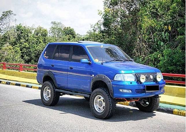 Toyota Kijang Kapsul Jadi Gagah Bergaya Alto Cangkok Ban 31 Inci Gridoto Line Today