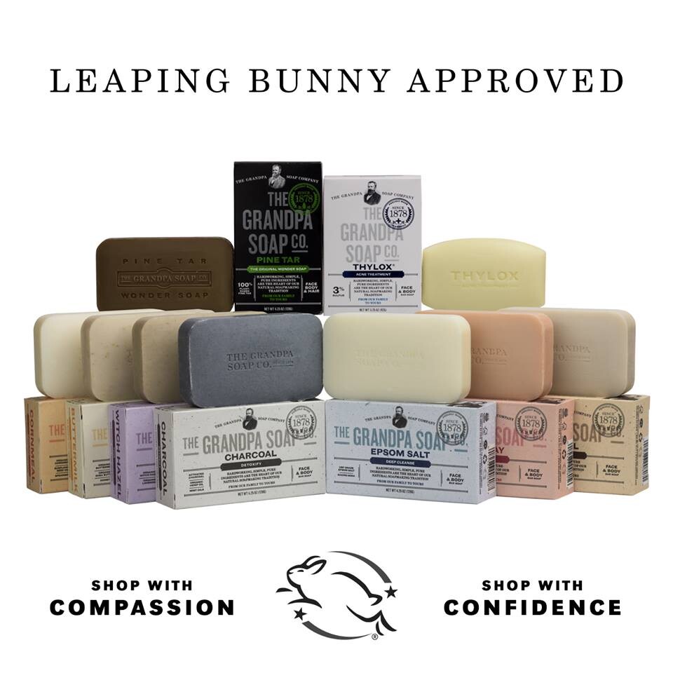 Oatmeal燕麥舒緩肌膚手工皂: (全膚質都適用) 燕麥片和洋甘菊花提取物，溫和軟化角質，恢復肌膚健康光澤。 4. Rose Clay玫瑰泥淨化手工皂: (混和性、油性肌膚適用) 玫瑰泥的淨化能力與