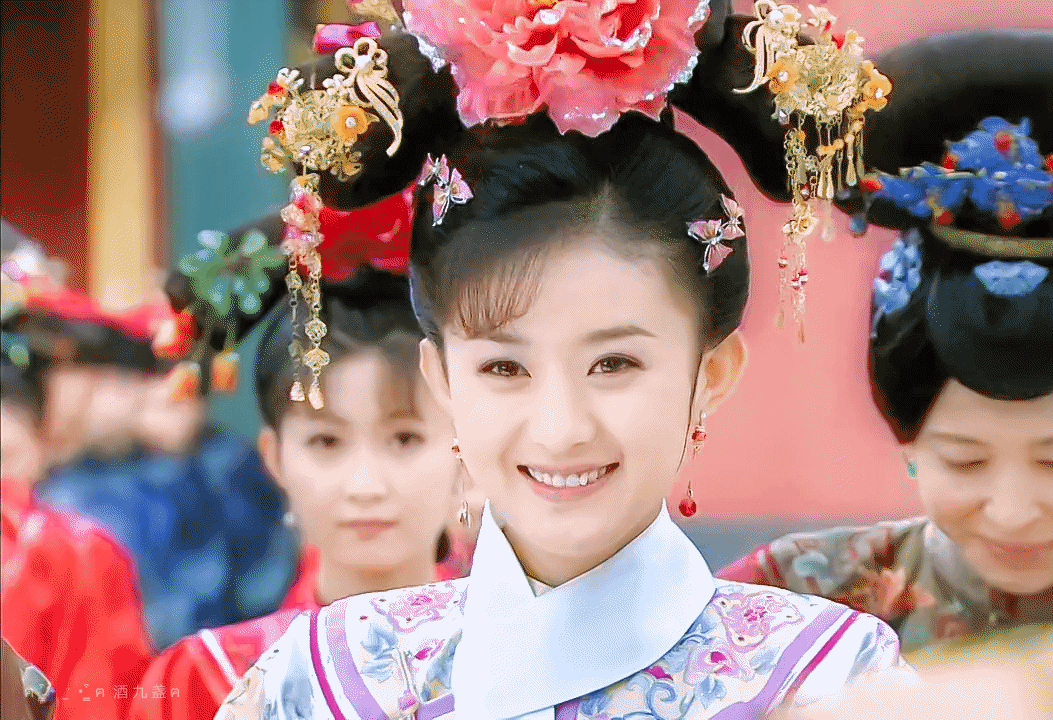 頂流小花的清宮劇造型3：趙麗穎 飾演《新還珠格格》晴兒