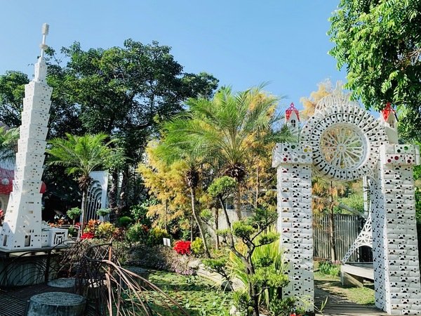 倪倪愛旅遊－『台中大坑一日遊推薦』台中近郊鳥語花香闔家出遊秘密花園-台中大坑紙箱王創意園區、東山水岸餐廳、東東芋圓直擊分享