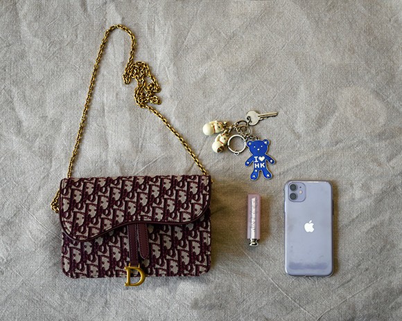 パリジェンヌのバッグは 中身も大きさもプチサイズ