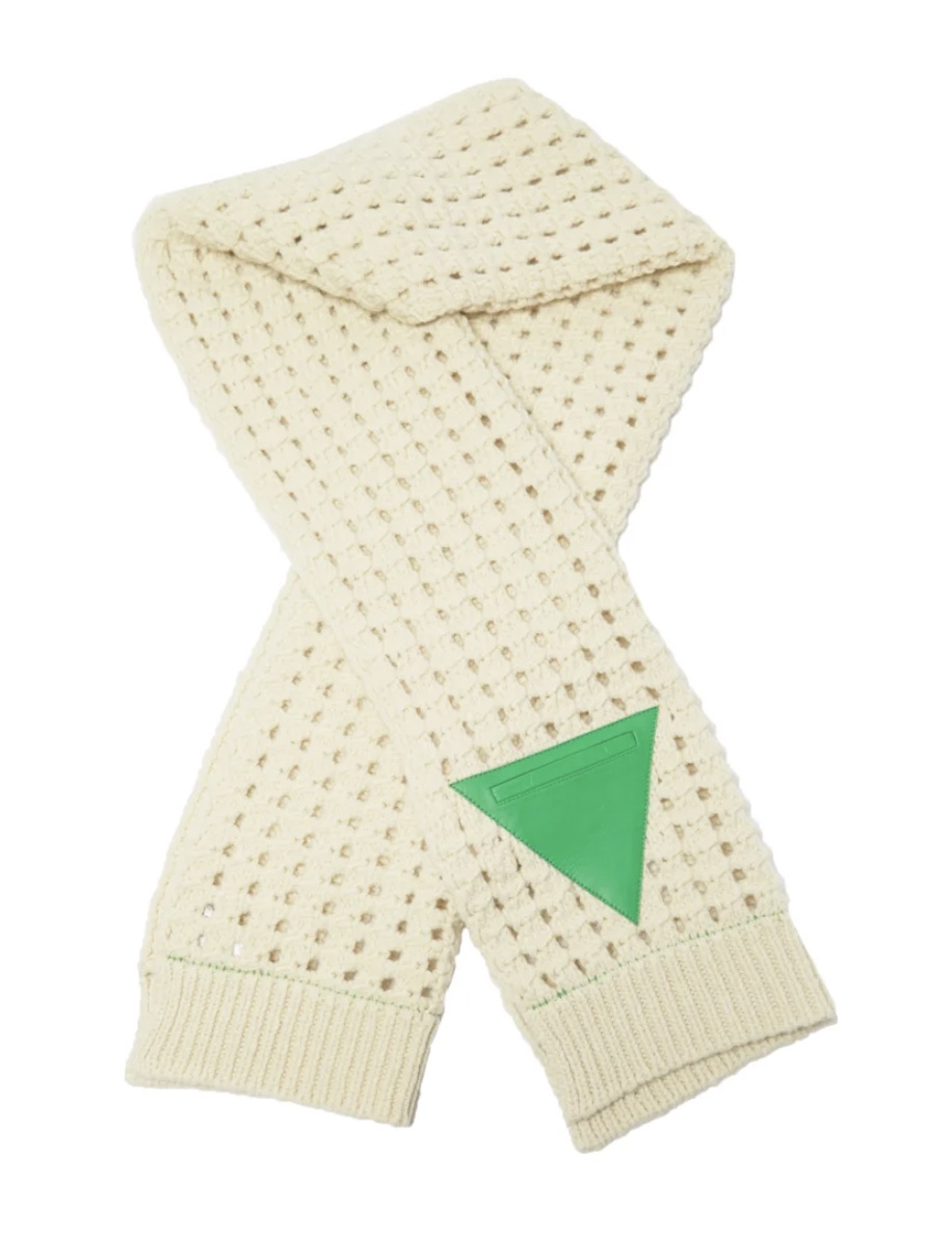 BOTTEGA VENETA Triangle-patch open-knit wool scarf