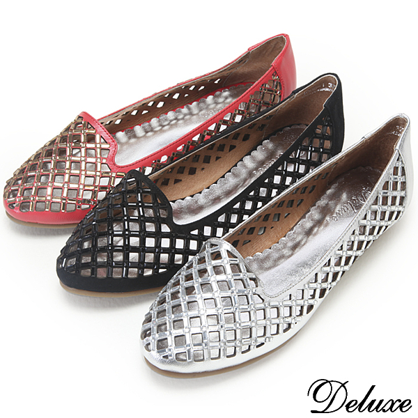 真皮舒適耐穿不磨腳n女人心機微露性感洞洞鞋n佈滿水鑽造型不失流行感